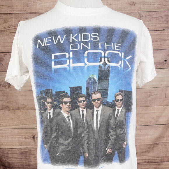 VINTAGE NEW KIDS ON THE BLOCK 2008 NORTH AMERICAN TOUR T-SHIRT SZ M ANVIL - Picture 1 of 10